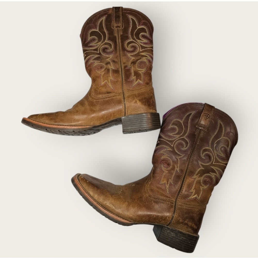 Ariat Hybrid Rancher Western Boot Women's size 9B.